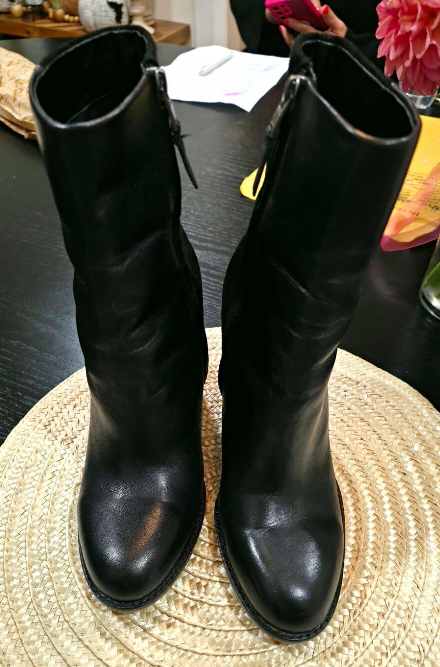 Sam Edelman Women’s Black Patent Leather Round Toe Zip Block Heel Bootie 7.5